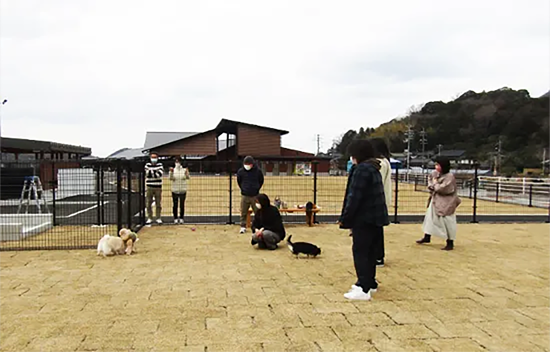 島根県大田市/道の駅ごいせ仁摩/ドッグラン/逃走防止ゲート