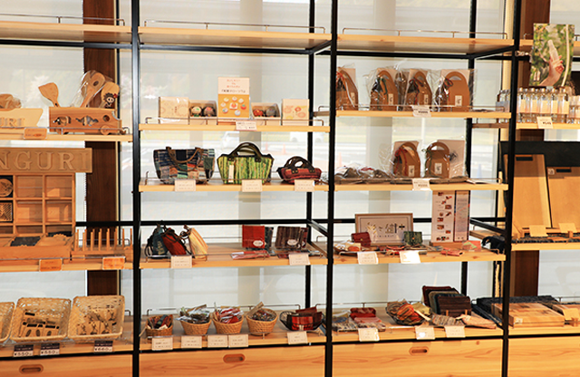 島根県大田市/道の駅ごいせ仁摩/直売産直