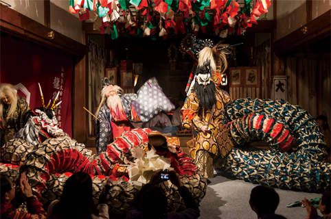 島根県大田市/道の駅ごいせ仁摩/周辺観光/石見神楽
